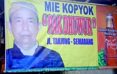 Sedang di Semarang? Jangan Lupa Menyantap Mie Kopyok Pak Dhuwur
