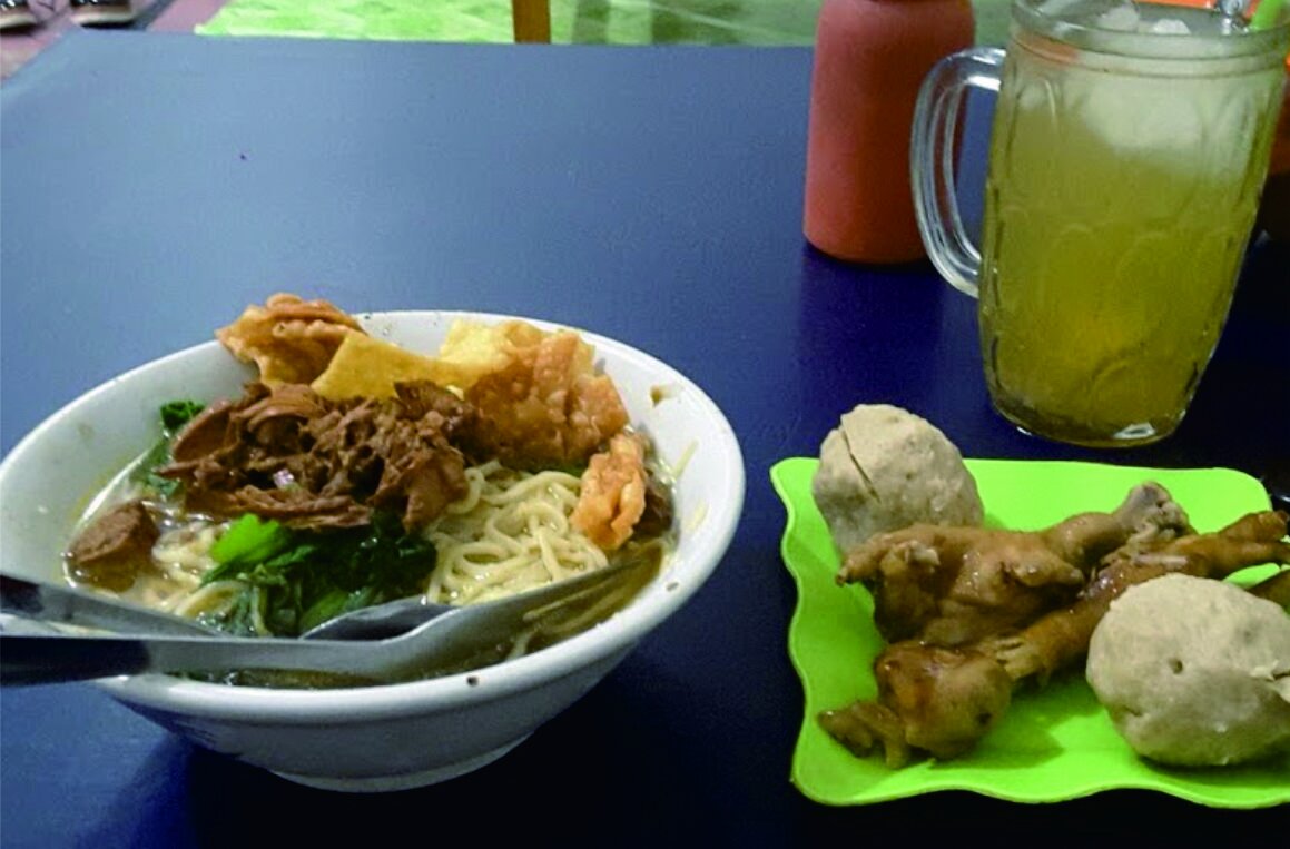 Mie Ayam Ceker Lobada Nganjuk, Enak dan Ramah di Kantong!