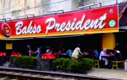Bakso President Malang, Sensasi Bakso yang Lezat di Pinggir Rel