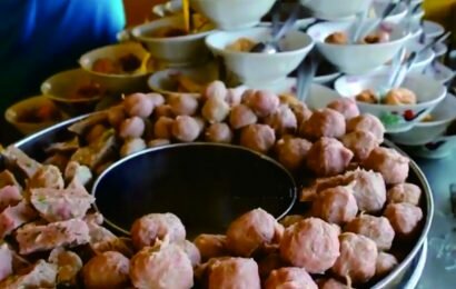 Apa yang Membuat Bakso Pak Eddy Probolinggo ini Disukai Selebriti?